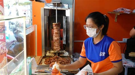  Testi Kebab: Món Ă Ngon Ngọt và Đậm đà Hương Vị Thịt