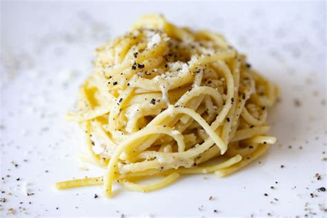  Cacio e Pepe: Một Món Ăn Nổi Tiếng Của Roma Gắn Kết Sự Đơn Giản Và Sự Tinh Tế