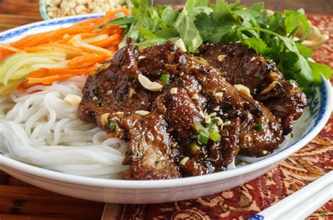  Haleem: Thịt Bò Nướng Mềm Tan Trong Nước Dashi Khó Quên!