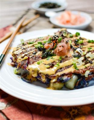  Okonomiyaki: Umami-Rich Savory Pancake Experience that Melts in Your Mouth!