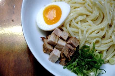  Tsukemen: Một Cơn Lụi Quên Nỗi Lo, Hoà Quyện Vị Umami Ngọt Ngào và Bánh Mì Chừng Kề